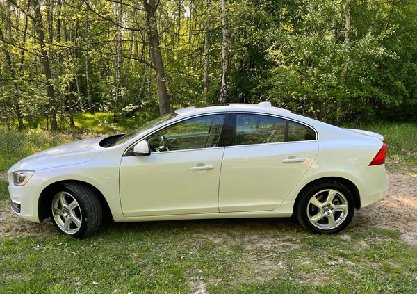 Volvo S60 cena 61500 przebieg: 162000, rok produkcji 2015 z Chorzów małe 254